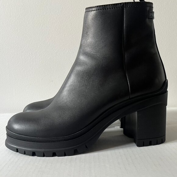 Prada Leather Lug Sole Chelsea Boots Size 9.5 - Picture 9 of 17